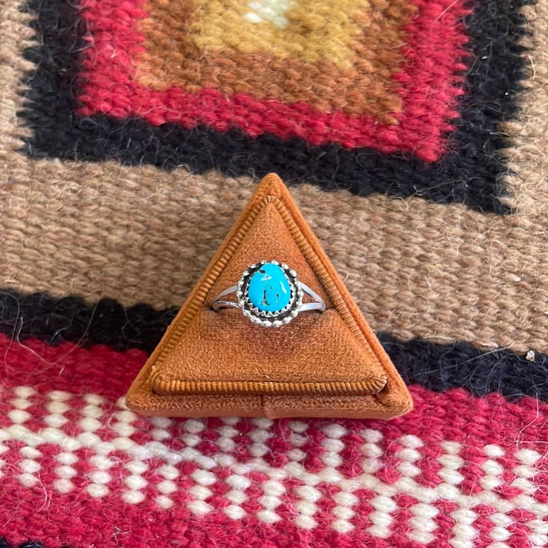 Navajo Single Stone Turquoise Sterling Silver Ring: 7 Ring 121