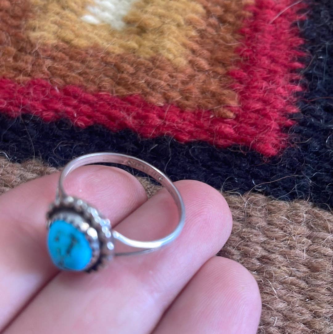 Navajo Single Stone Turquoise Sterling Silver Ring: 7 Ring 121