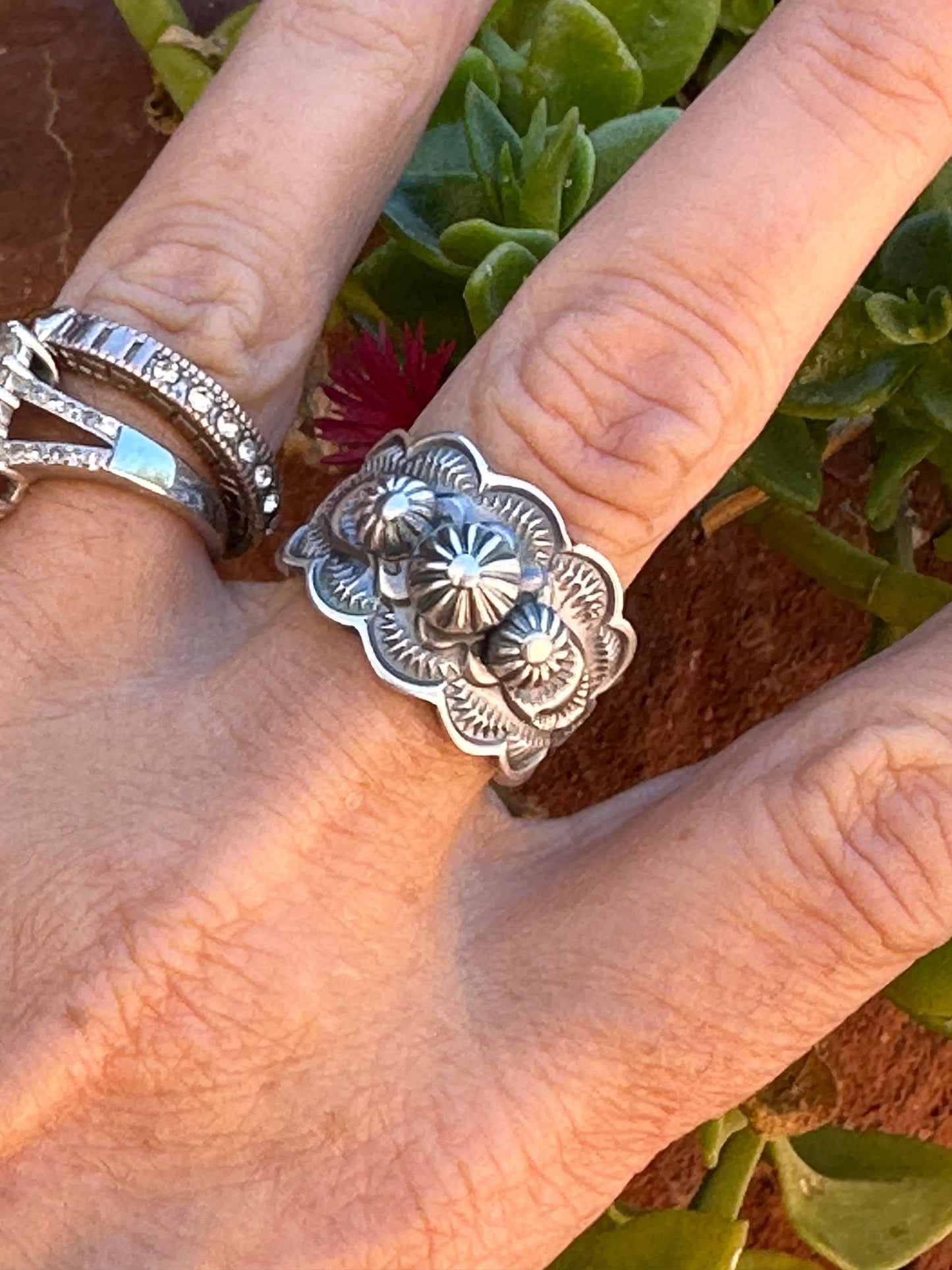 The Cassidy Sterling Flower Cigar Band Ring: 8 Ring 125
