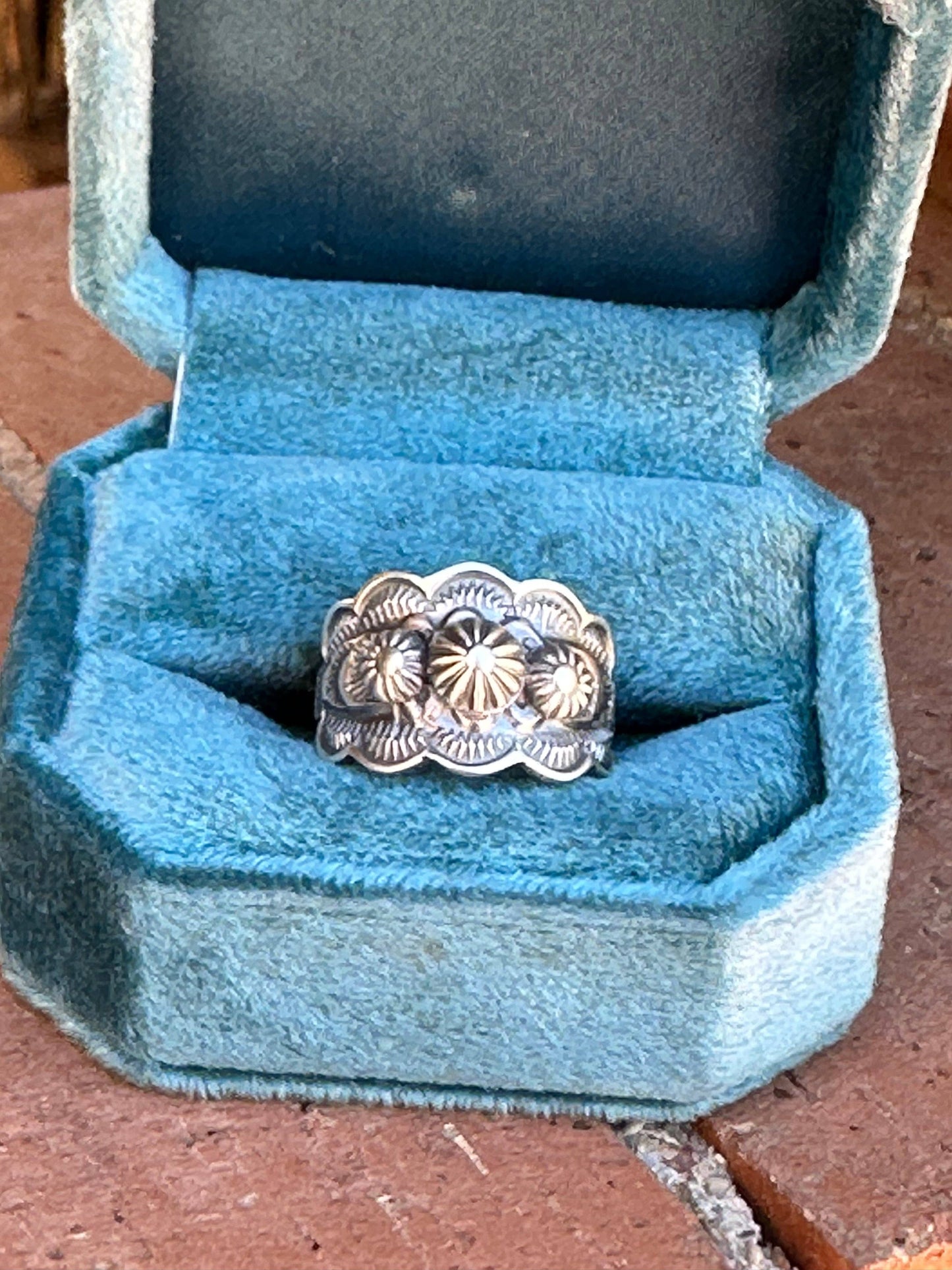 The Cassidy Sterling Flower Cigar Band Ring: 8 Ring 125