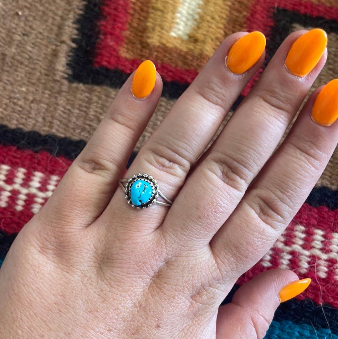 Navajo Single Stone Turquoise Sterling Silver Ring: 7 Ring 121