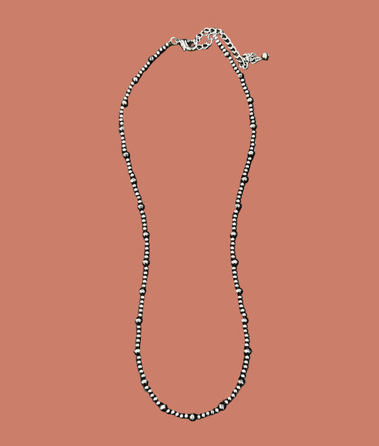 738126, Western Bead Necklace