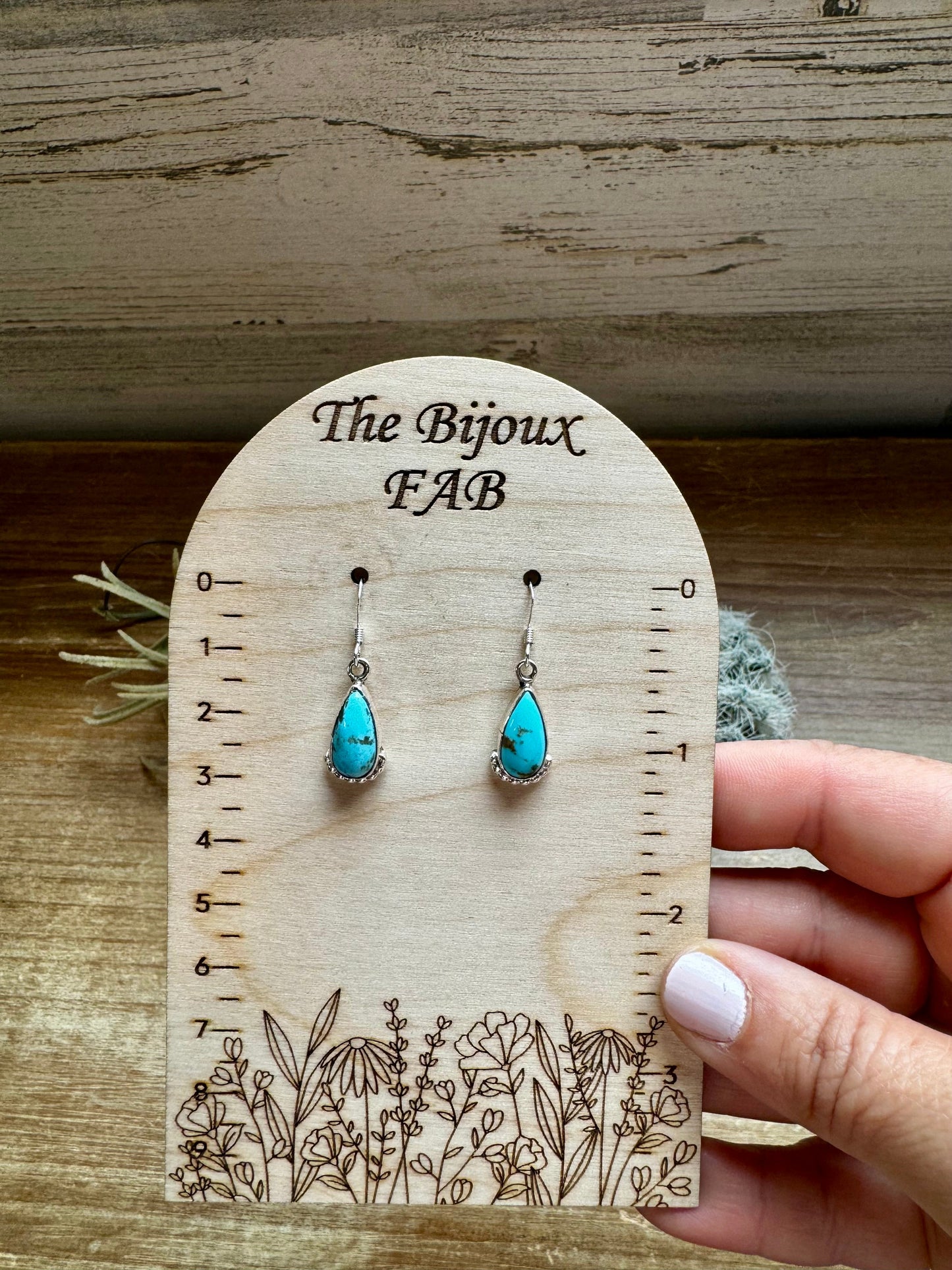 Dangle kingman turquoise earrings