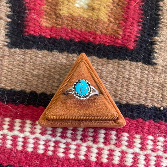 Navajo Single Stone Turquoise Sterling Silver Ring: 7 Ring 121