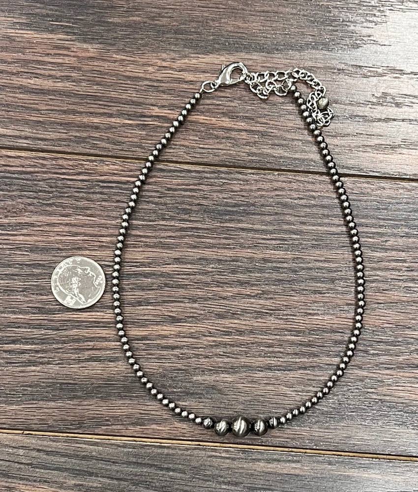 738135, 15" Polish Western Bead Necklace