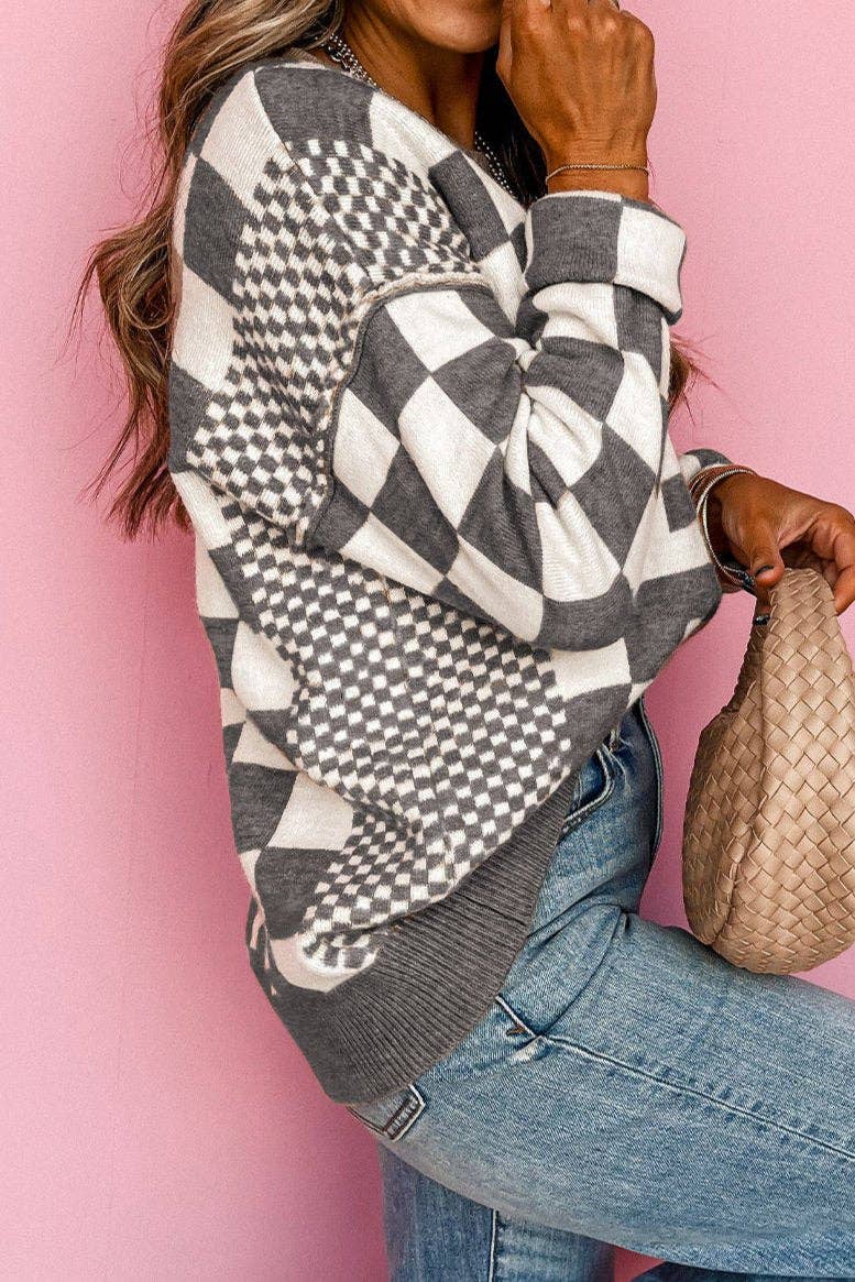 Checker Round Neck Sweater: Gray