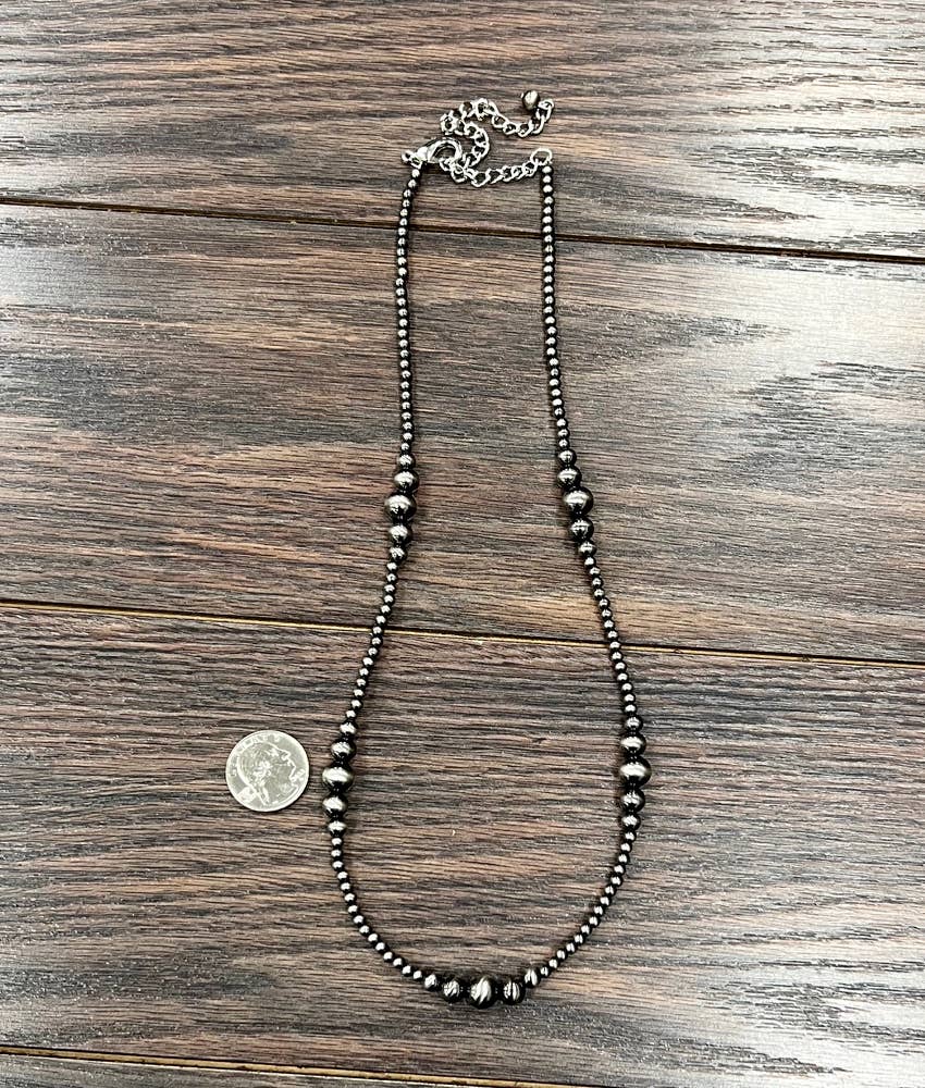 738101, 22" Polish Western Bead Necklace