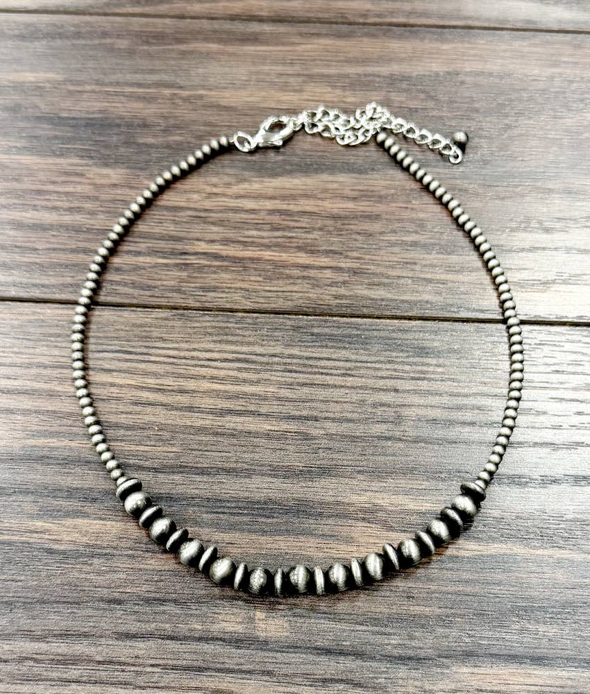 739883, 17" Western Bead Necklace