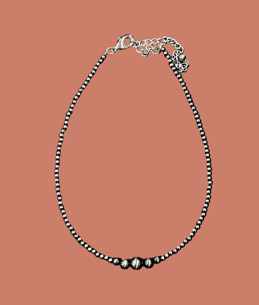 738135, 15" Polish Western Bead Necklace
