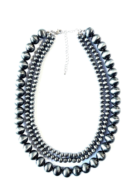 Western 3 Layered  Pearl Necklace
