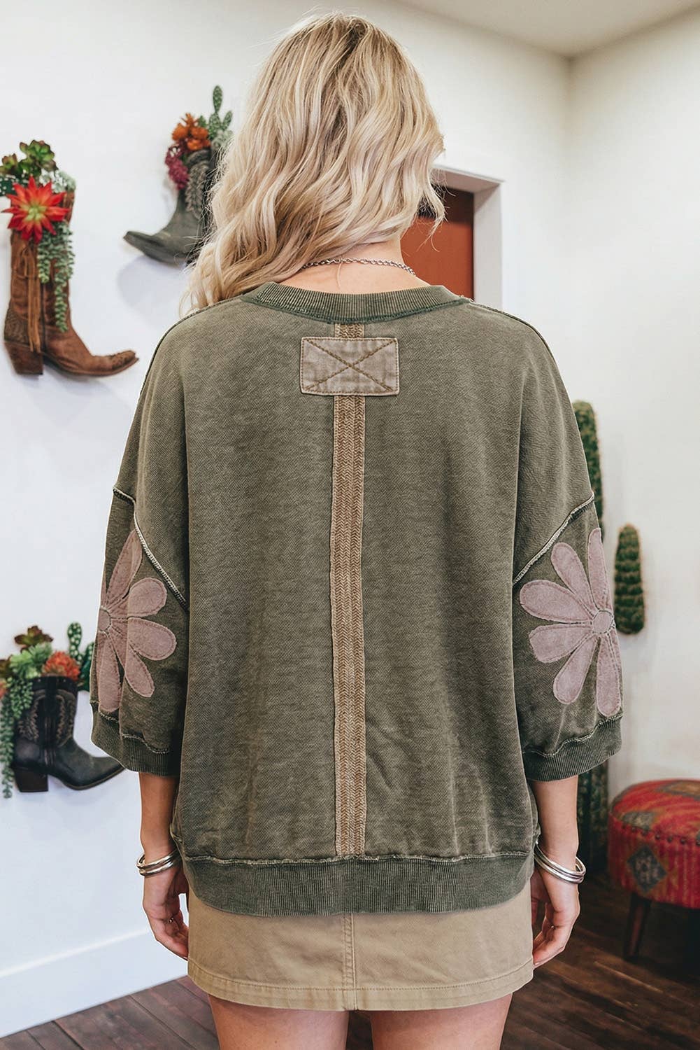 Sagebrush Daisy Pullover