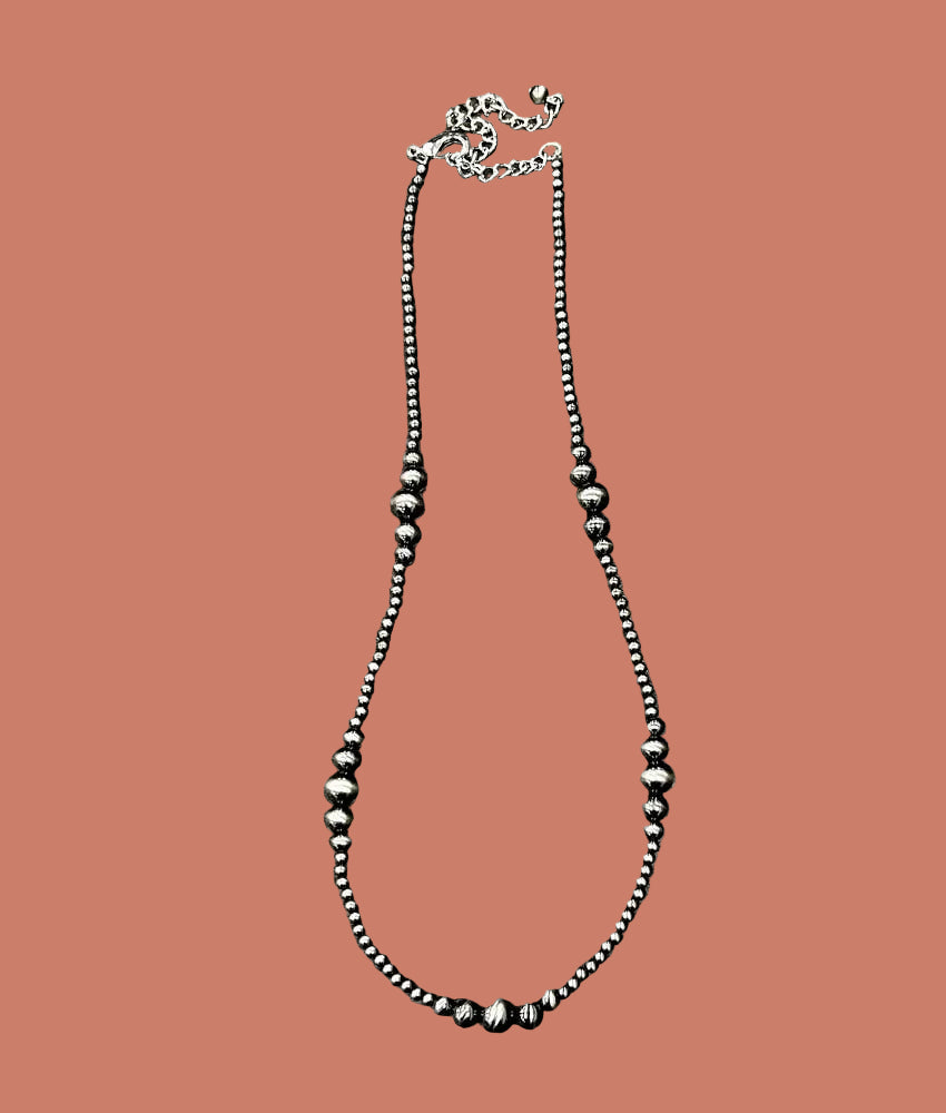 738101, 22" Polish Western Bead Necklace