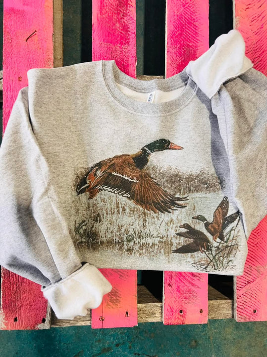 Retro Duck Pullover
