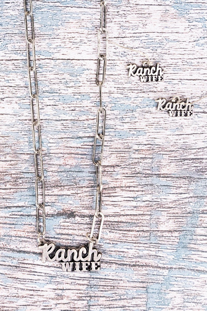 RANCH WIFE SILVERTONE NECKLACE AND EARRING SET